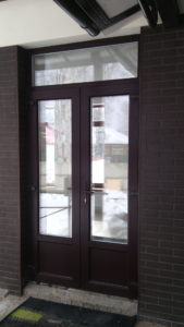 Коричневая алюминиевая дверь GFTD712
