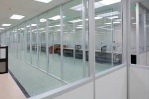 Стеклянная алюминиевая перегородка GFTD571